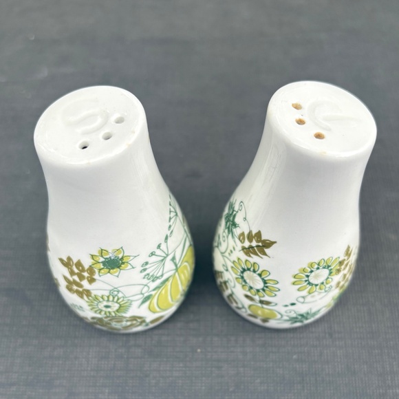 Figgjo Flint Turi-Design Market Salt & Pepper Shaker Set - Picture 4 of 5